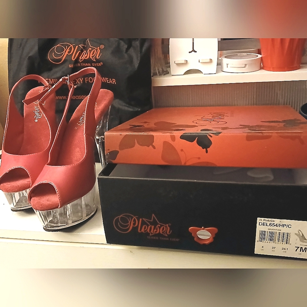 **Stylish Hot PINK Platform Heels – Perfect for Any Occasion!**